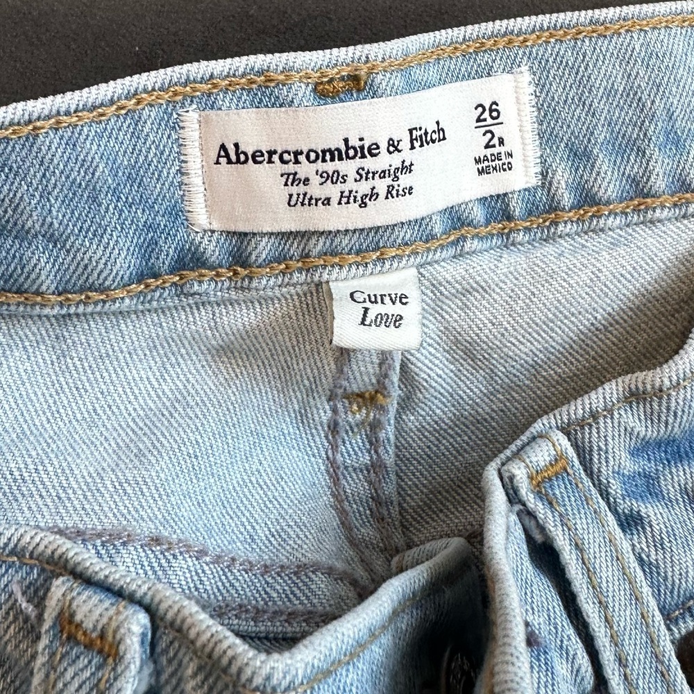 Abercrombie ultra High Rise